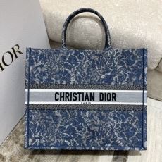 Christian Dior Shopping Bags